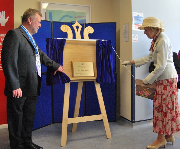 Her Royal Highness Princess Alexandra unveiling the plaque