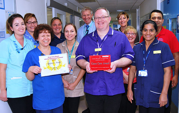 Seaford 3 ward team at Eastbourne DGH presented with their award 
